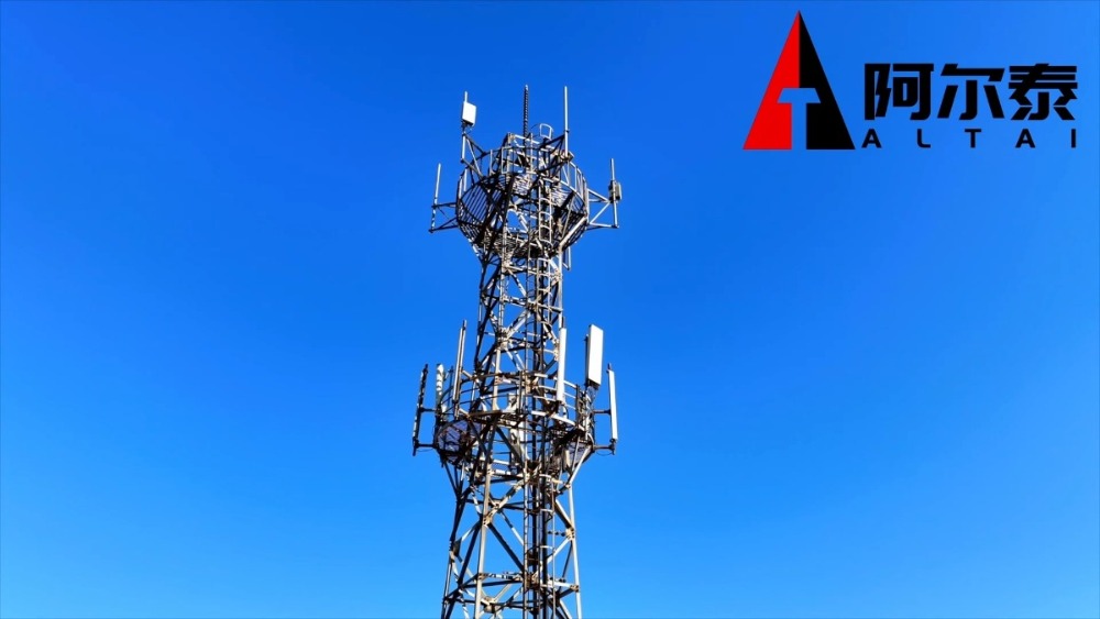angular steel telecommunication tower