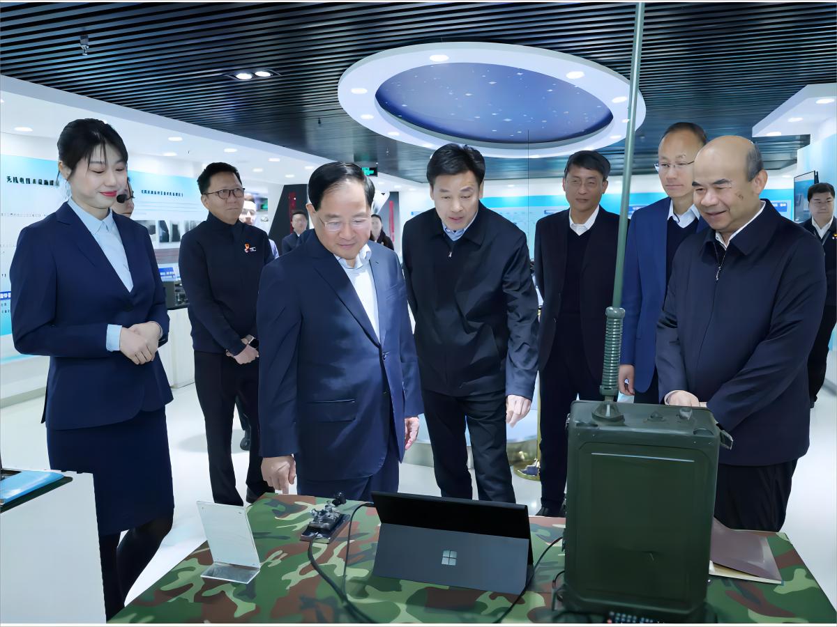 Jin Zhuanglong Went to The National Radio Monitoring Center for Investigation