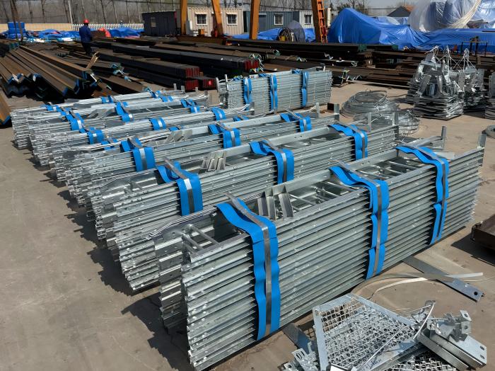 3 leg angle steel telecom tower