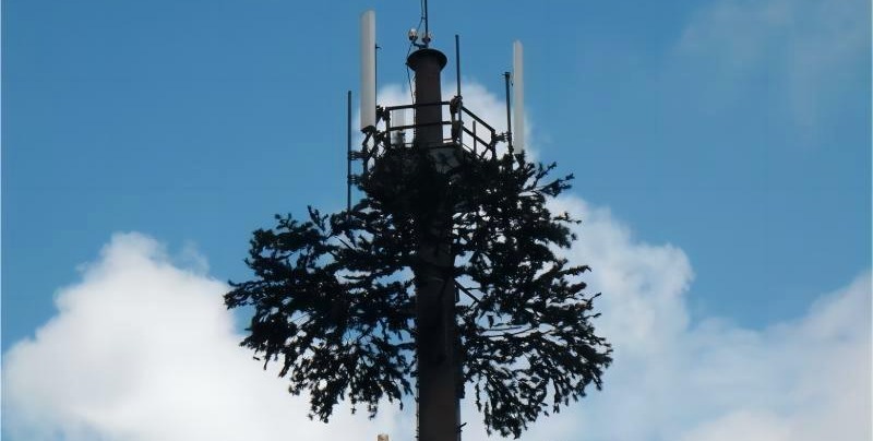 telecom monopole tree tower