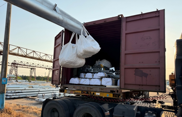 Q355B steel angle tower components hot-dip galvanized to ASTM A123