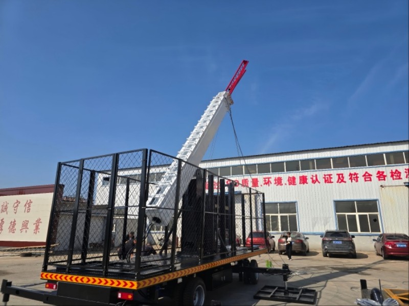 25 Meters Military Standard Cellular on Wheels Export to UAE