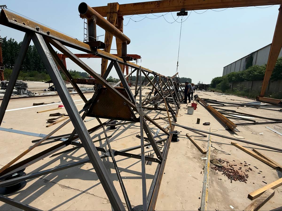 50 Meters 3 Legged Angle Steel Telecom Tower Trial Assembly before HDG
