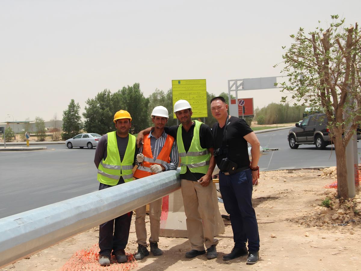  Altai Tower Deepens Cooperation in Saudi Arabia, Strictly Controls Street Light Quality