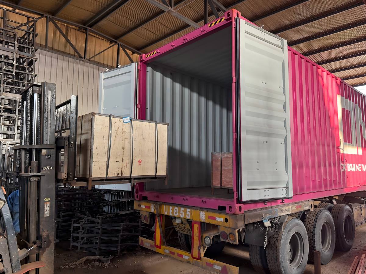 New Batch of Telecom Tower Components Package and Shipment to U.S.A