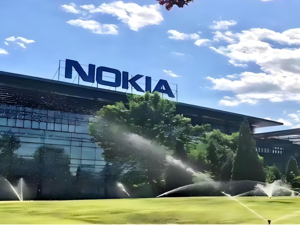 First Telecommunications Carrier to Launch Outdoor Trial of 7GHz Band for 6G