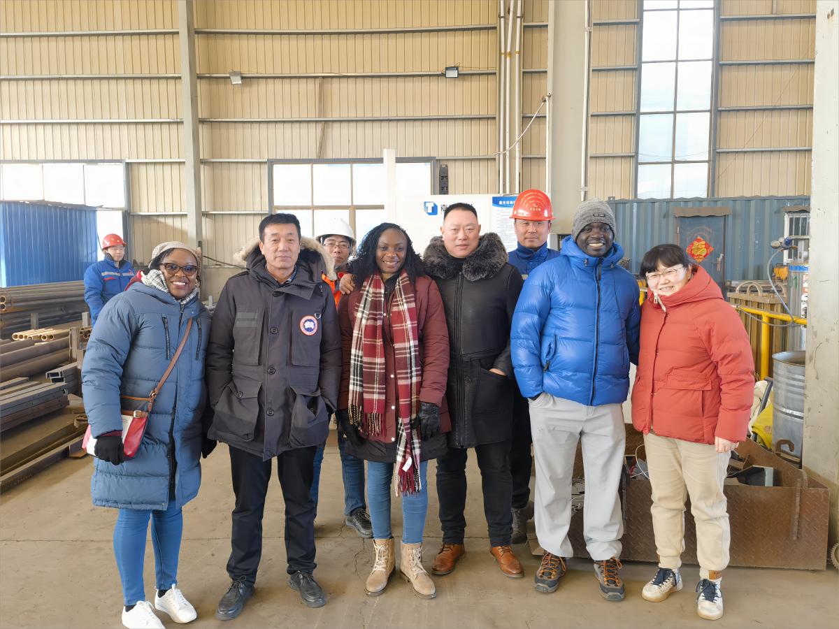 Kenyan Clients Visit Factory to Check Production Process